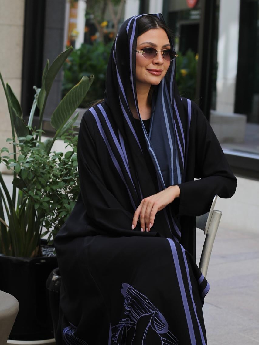 ⁨ ⁨ ⁨ ⁨ ⁨ girls !! 👀مايصير هالعباه مو عندكم 💙💙💙💙⁩924 ريال قطري 🇶🇦950 ريال سعودي 🇸🇦931 د